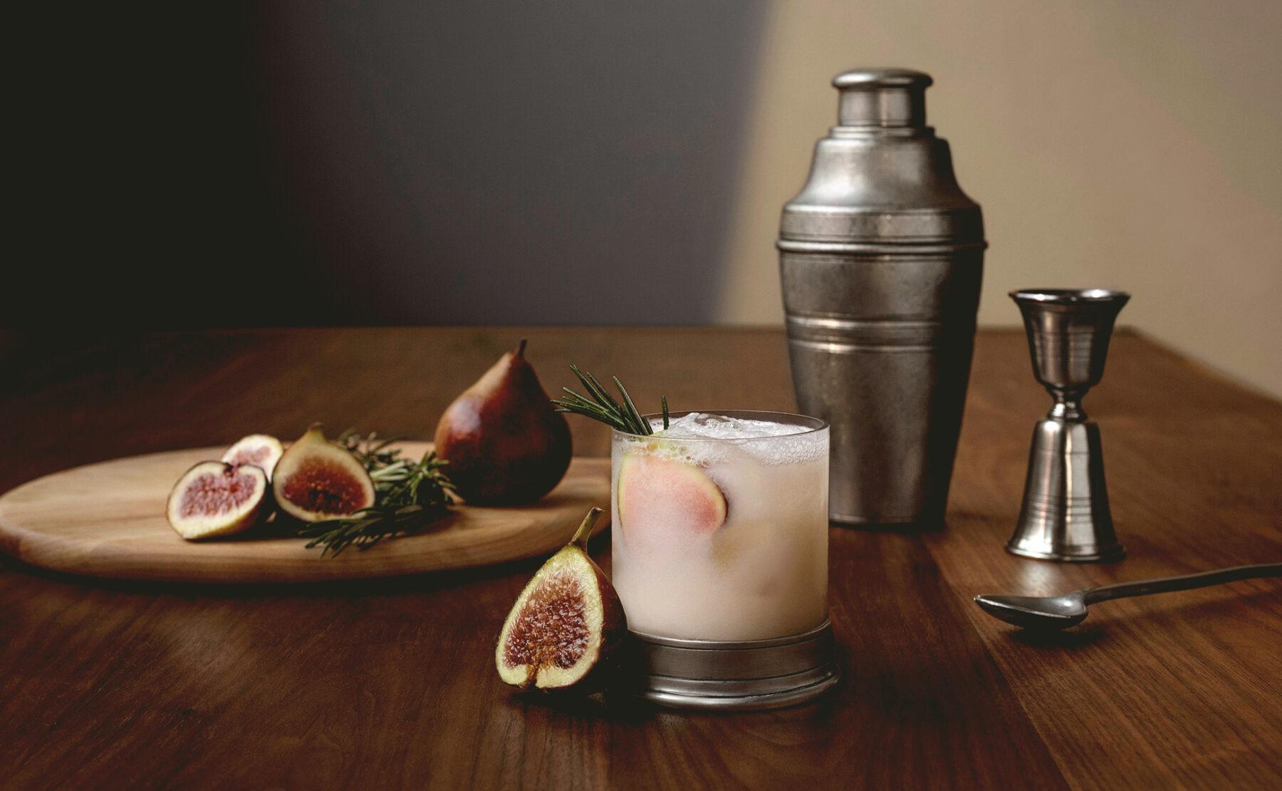 Know Your Shakers: The Art of Cocktails Explained
