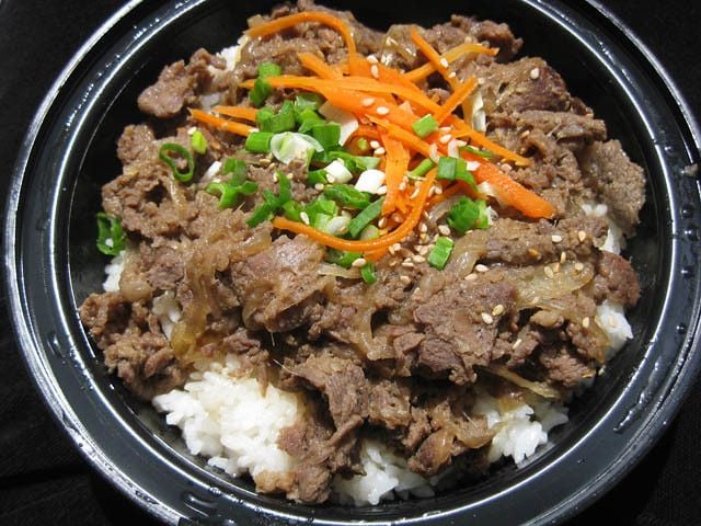 Exquisite Ground Beef Bowl: A Japanese Culinary Secret