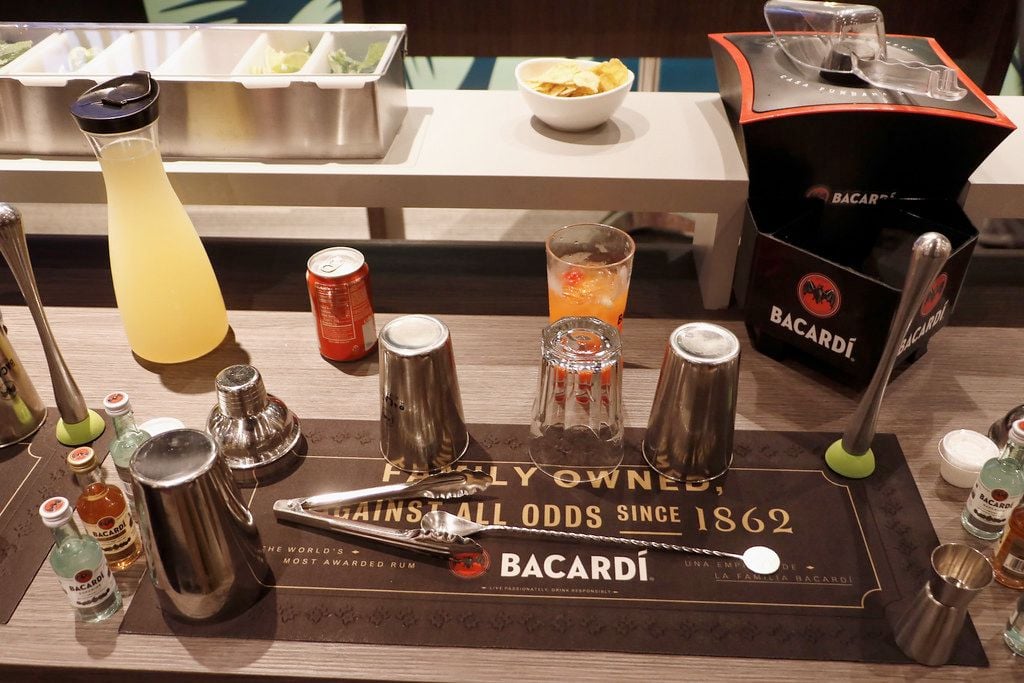 The Rise of Homegrown Ingredients in Mixology