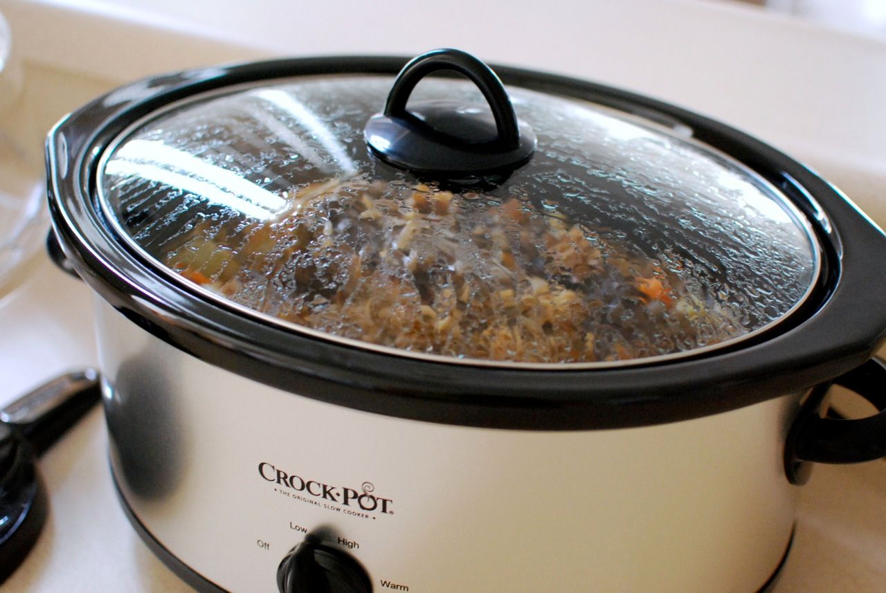 Indulging in the Warmth and Comfort of Slow Cooker Meals this Fall