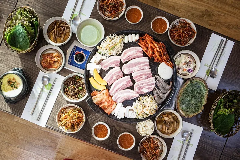Joo’s Fusion: Blending Korean Traditions with California Freshness