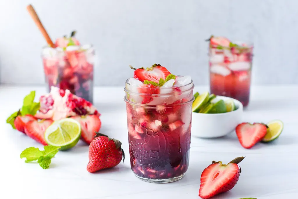The Perfect Sober Summer: Expert-Recommended Mocktail Recipes