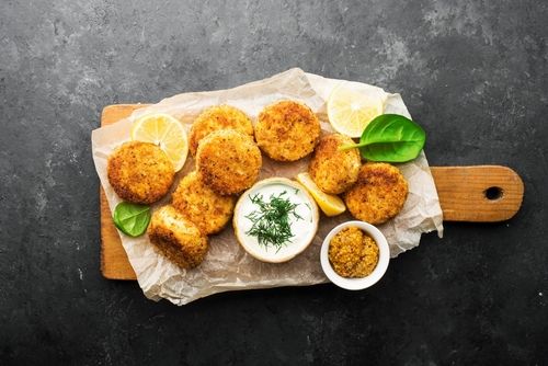 Flavor Punch: Home-Made Salmon Cakes