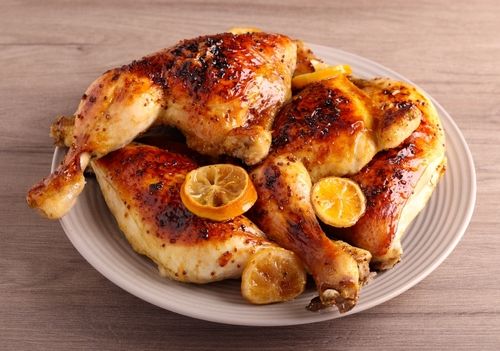 Exquisite Chicken Legs with Cardamom and Apple-Flavored Sauce