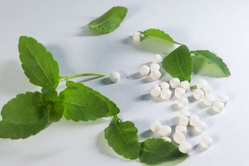 Sugar Substitute Showdown: Spotlight on Stevia